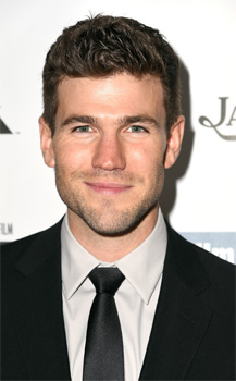 Austin Stowell